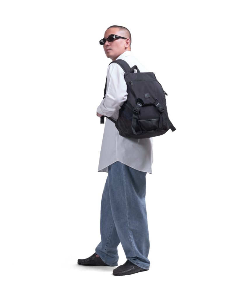 Backpack - SYMA. Utilized