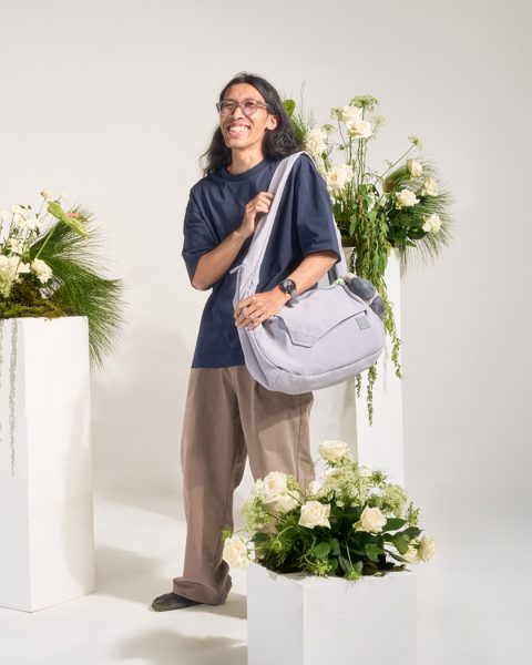 Fable Sling Bag Light Grey