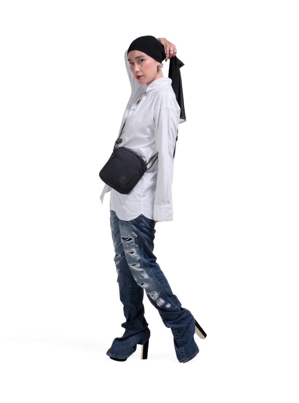 Alternative view of Mondo Sling Bag
