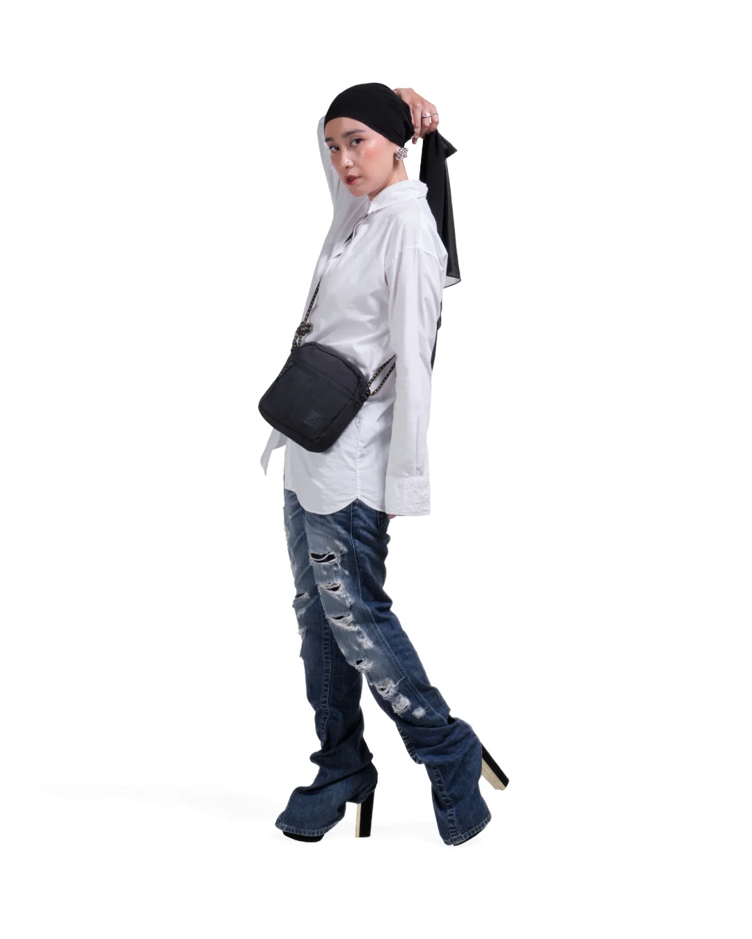 Mondo Sling Bag - Image 2