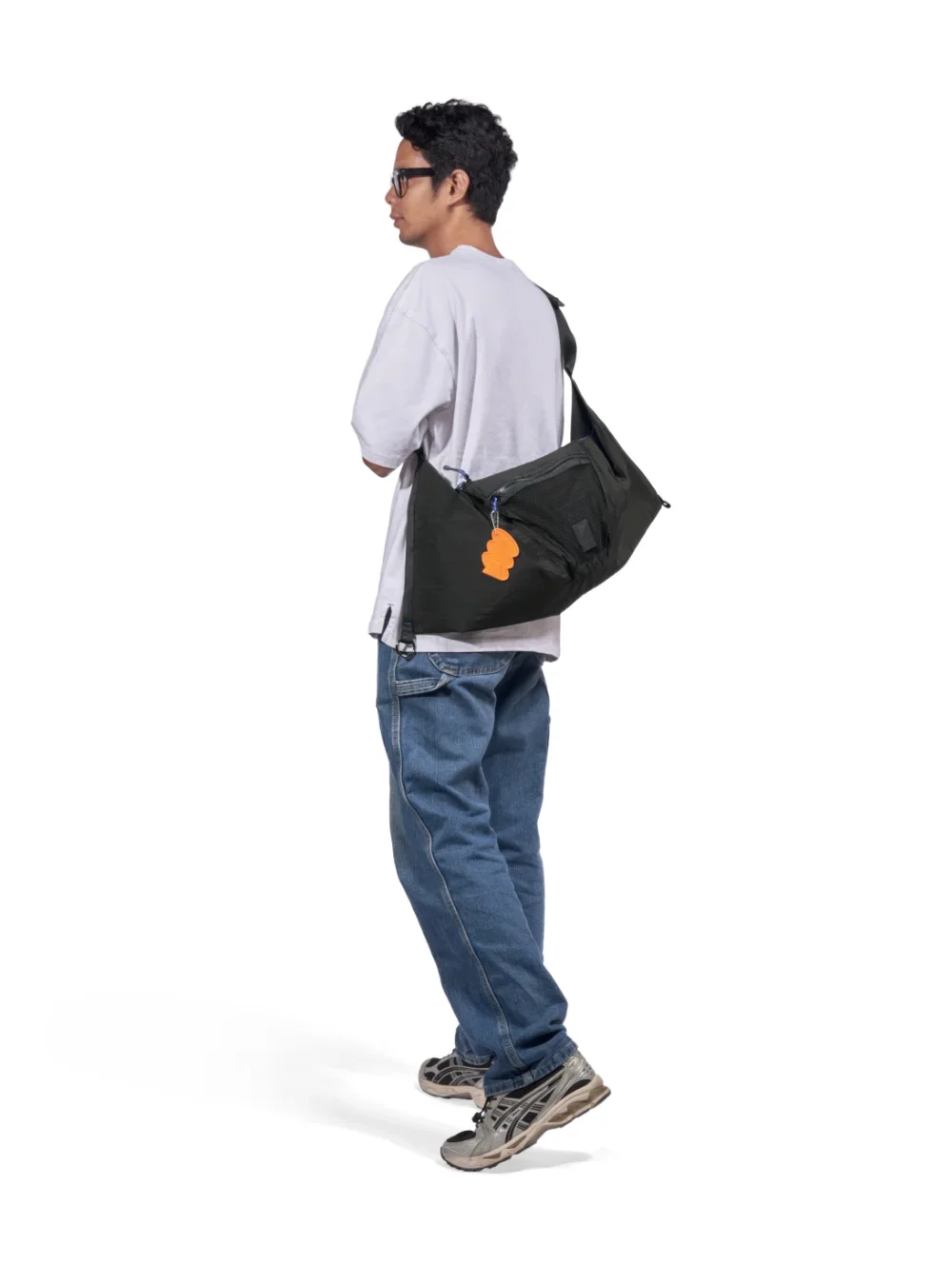 Alternative view of Serenata Sling Bag Black